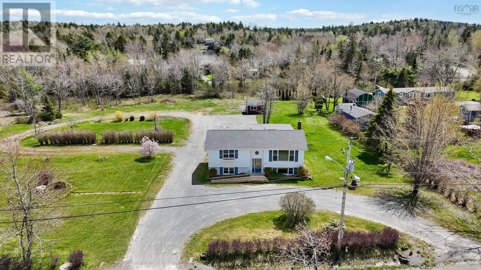 27 Uniacke Mines Road