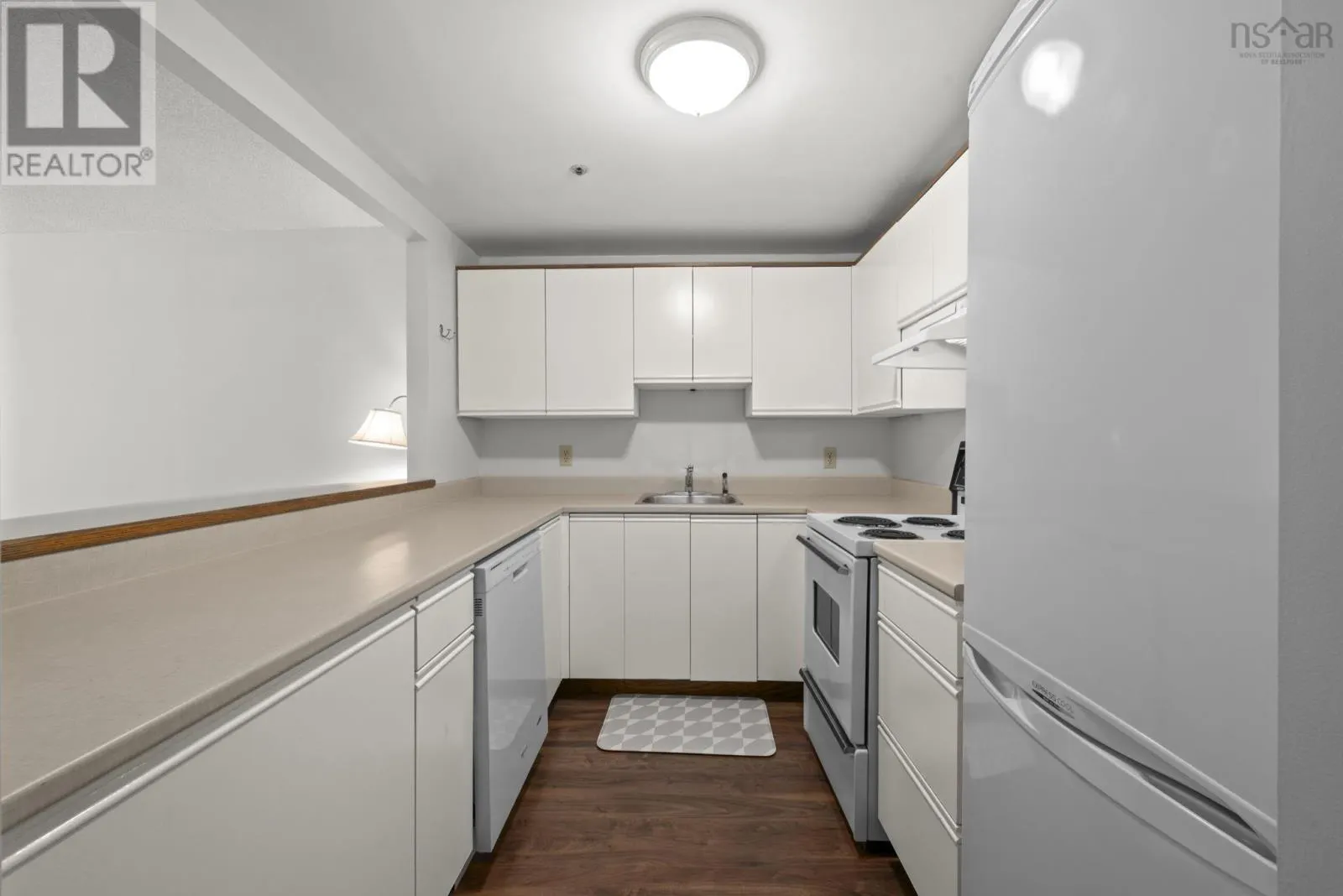 208 1326 LOWER WATER Street