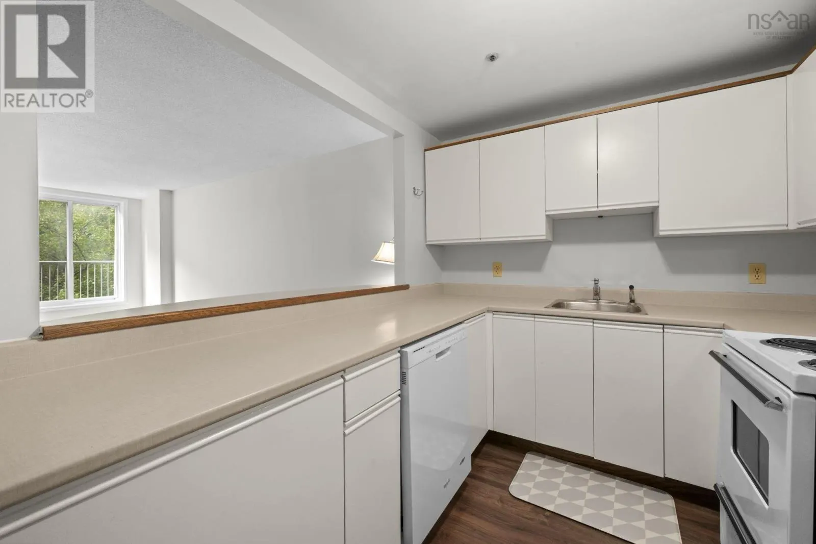 208 1326 LOWER WATER Street