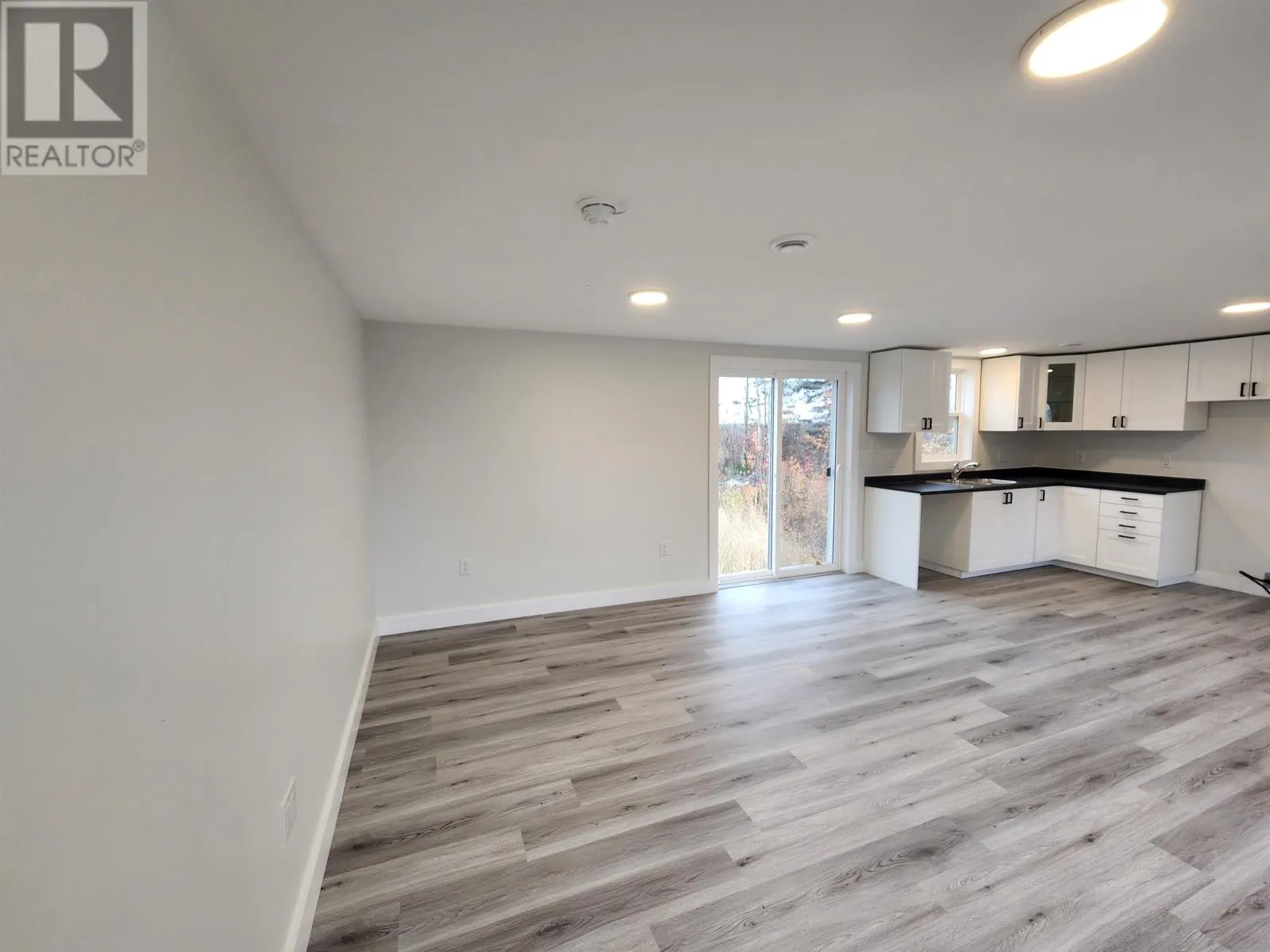 2751 Peters Road