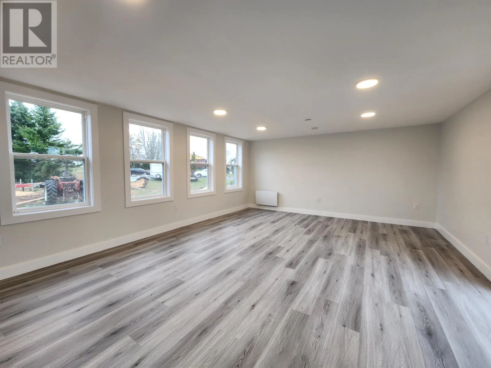 2751 Peters Road