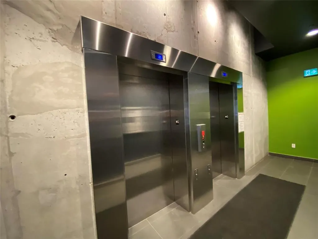 405 311 Hargrave Street