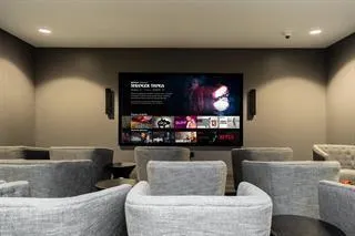 405 311 Hargrave Street