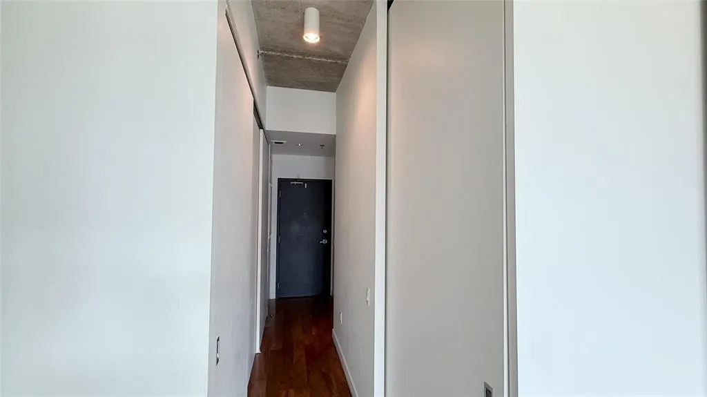 405 311 Hargrave Street