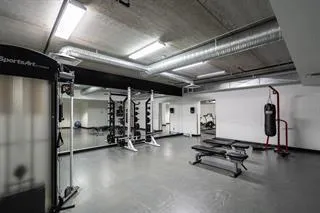 405 311 Hargrave Street