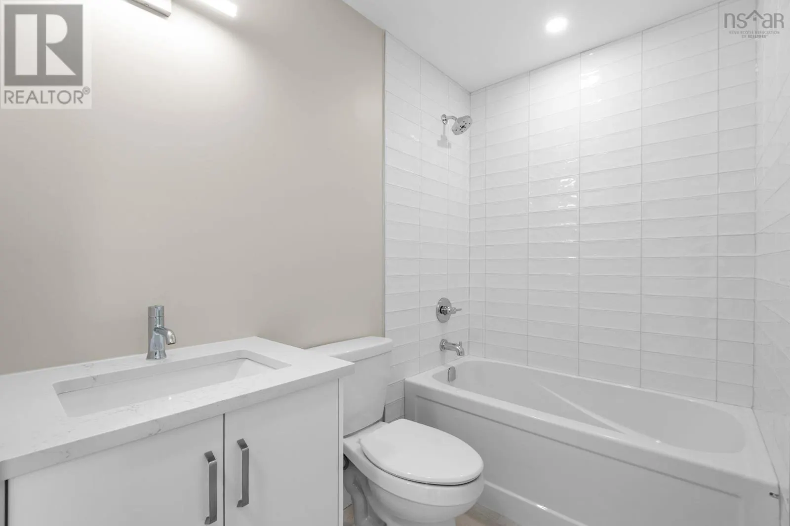GAR35 125 Garvey Court