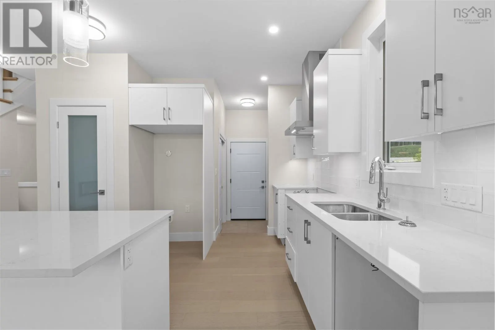 GAR36 117 Garvey Court