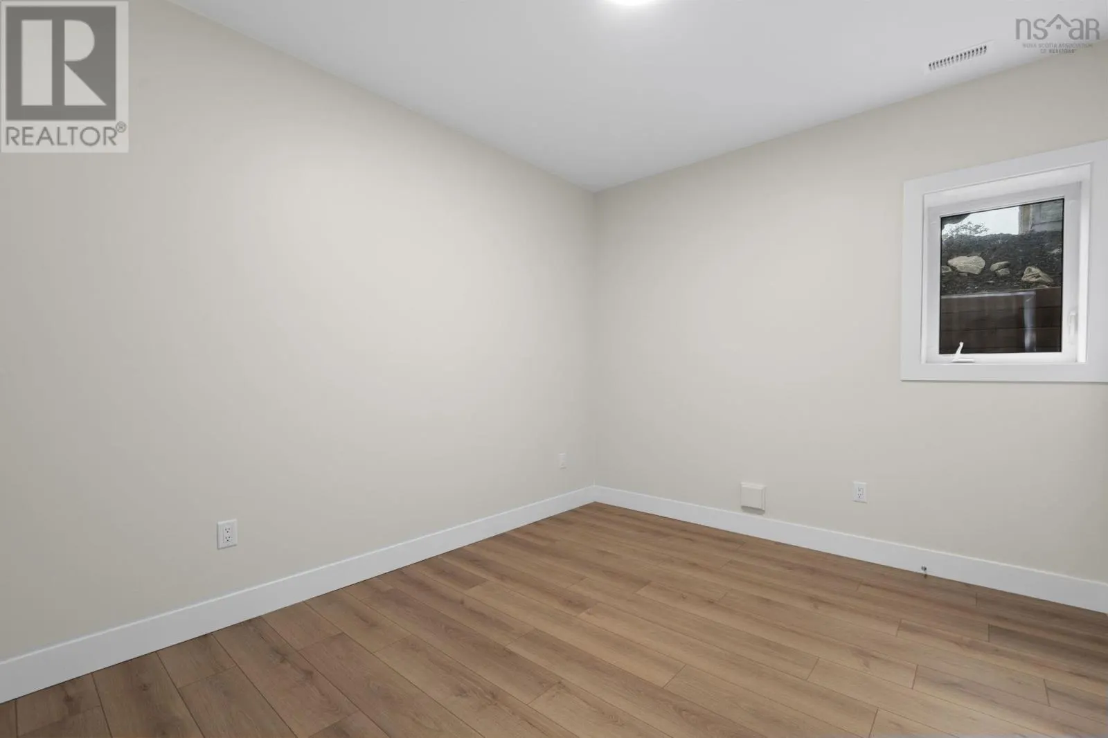 GAR36 117 Garvey Court