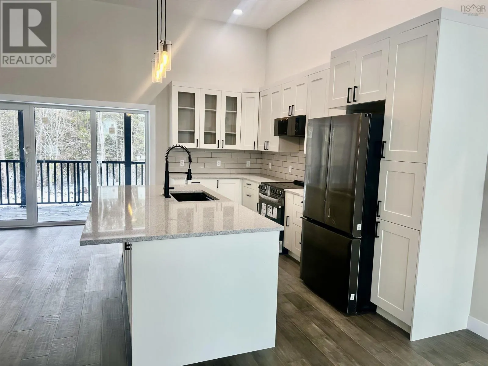 11 Chiavari Close