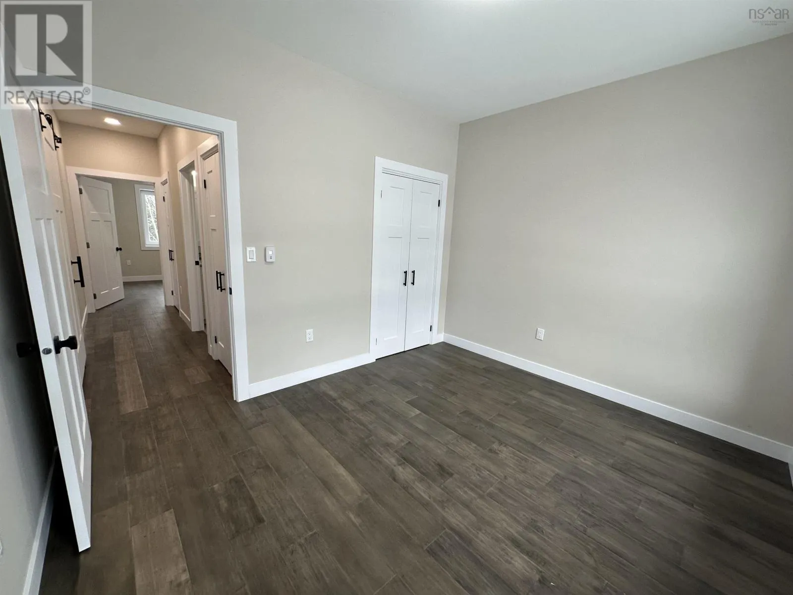 11 Chiavari Close