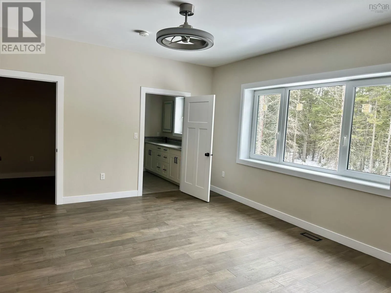 11 Chiavari Close