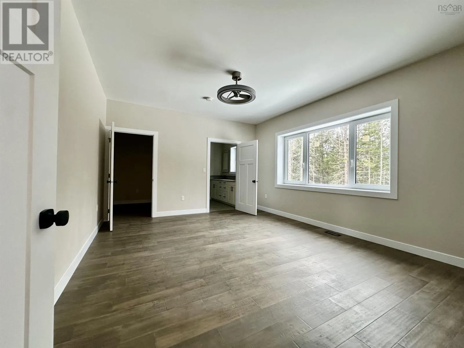 11 Chiavari Close