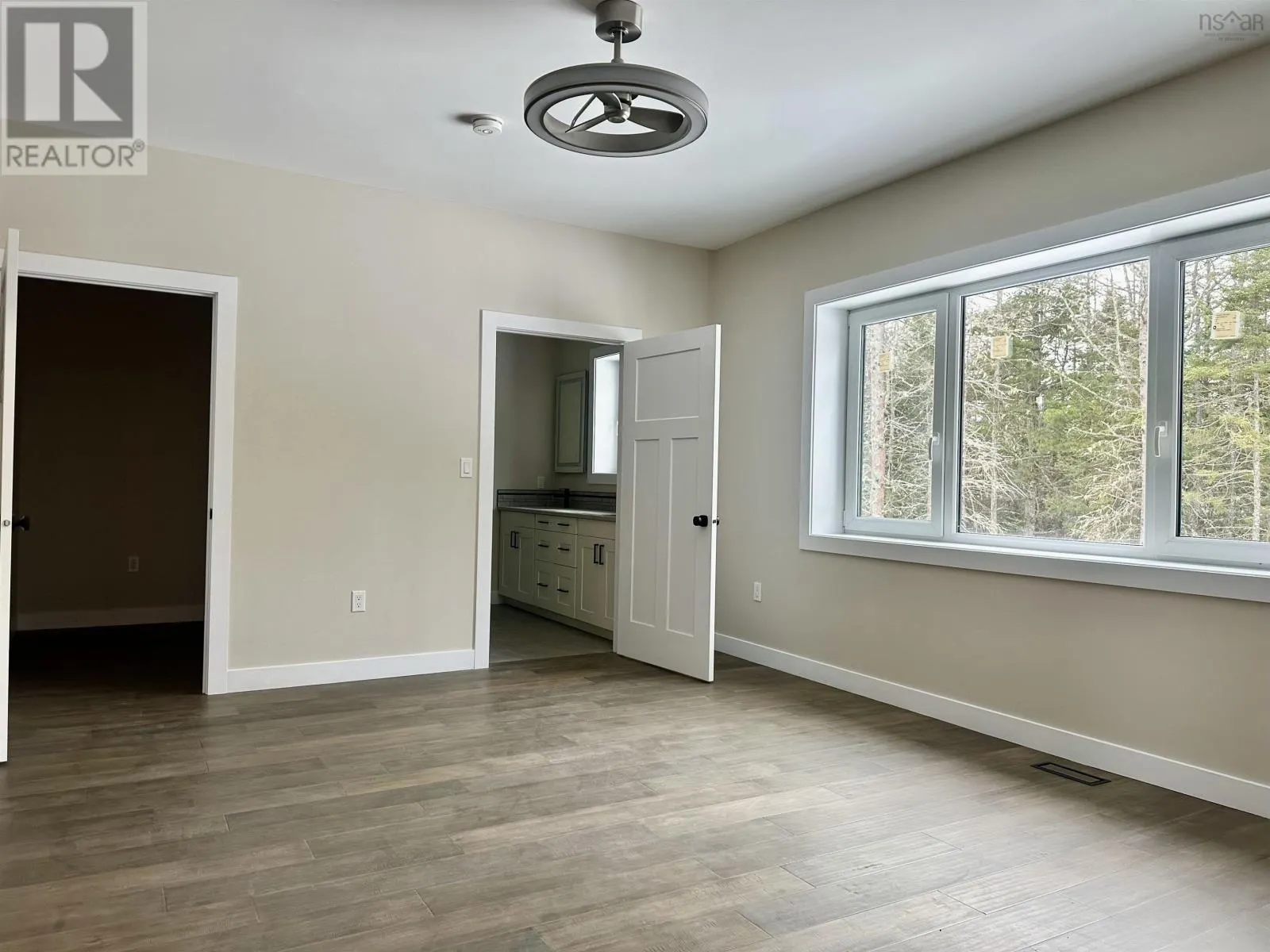 11 Chiavari Close