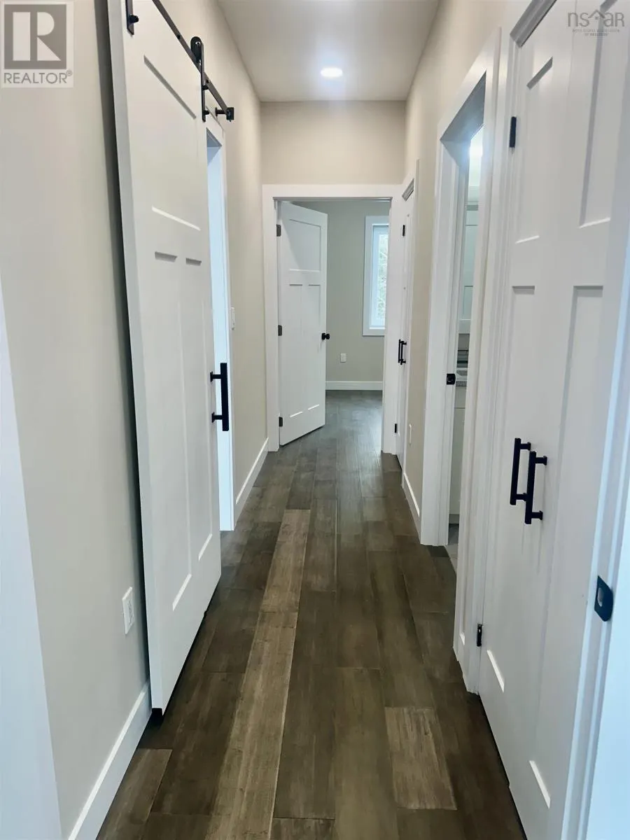 11 Chiavari Close