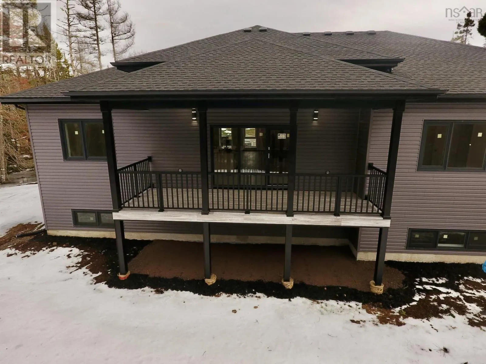 11 Chiavari Close