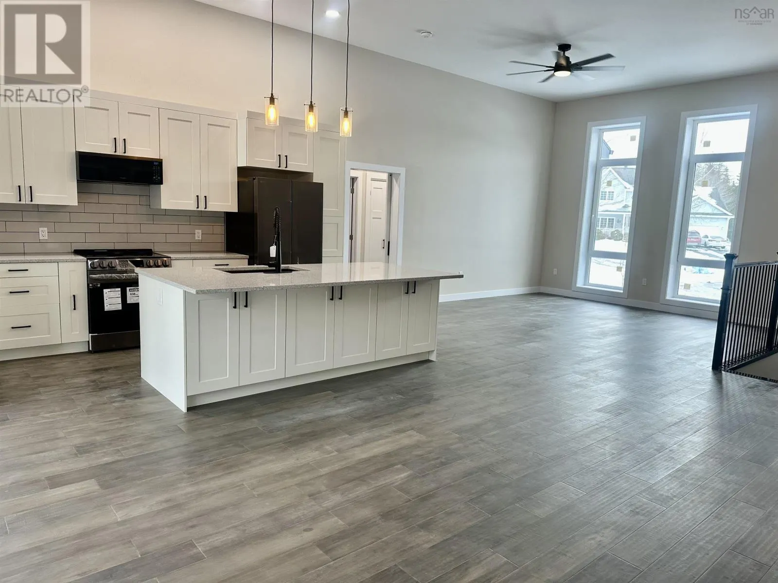 11 Chiavari Close