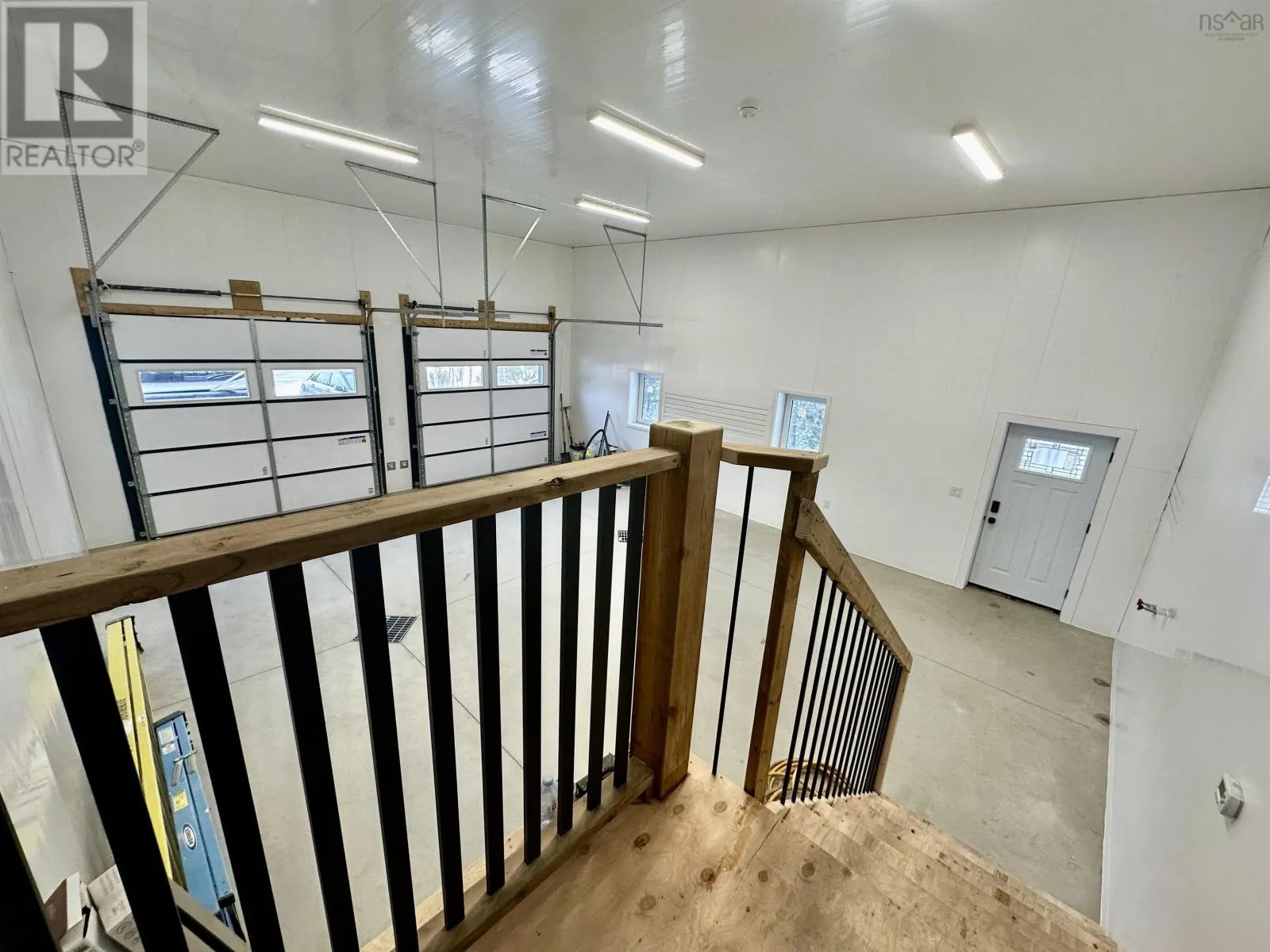 11 Chiavari Close