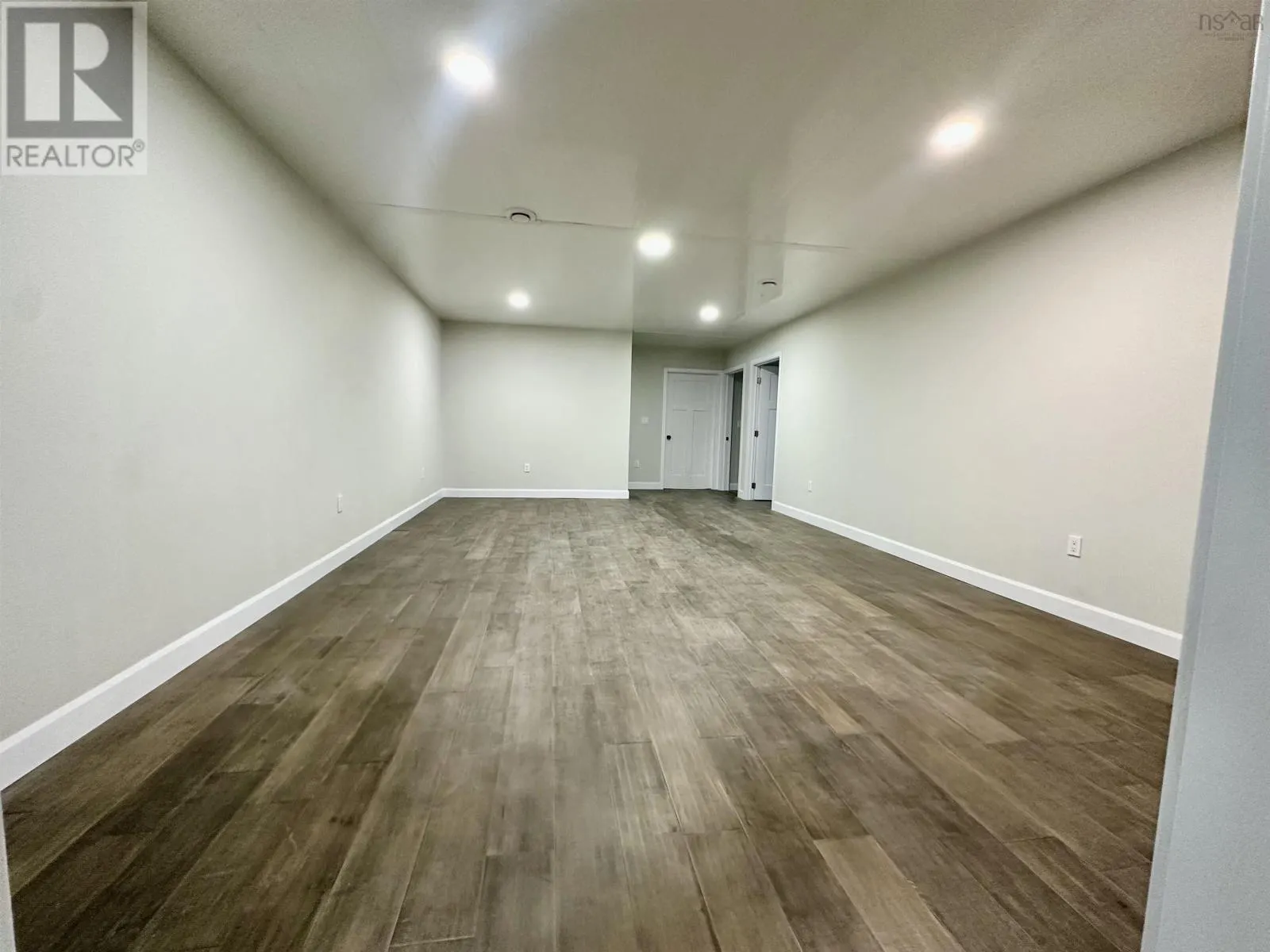 11 Chiavari Close