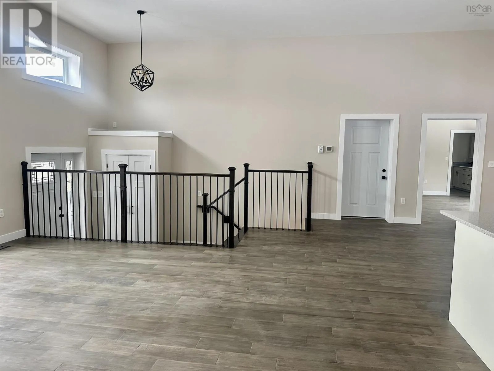 11 Chiavari Close