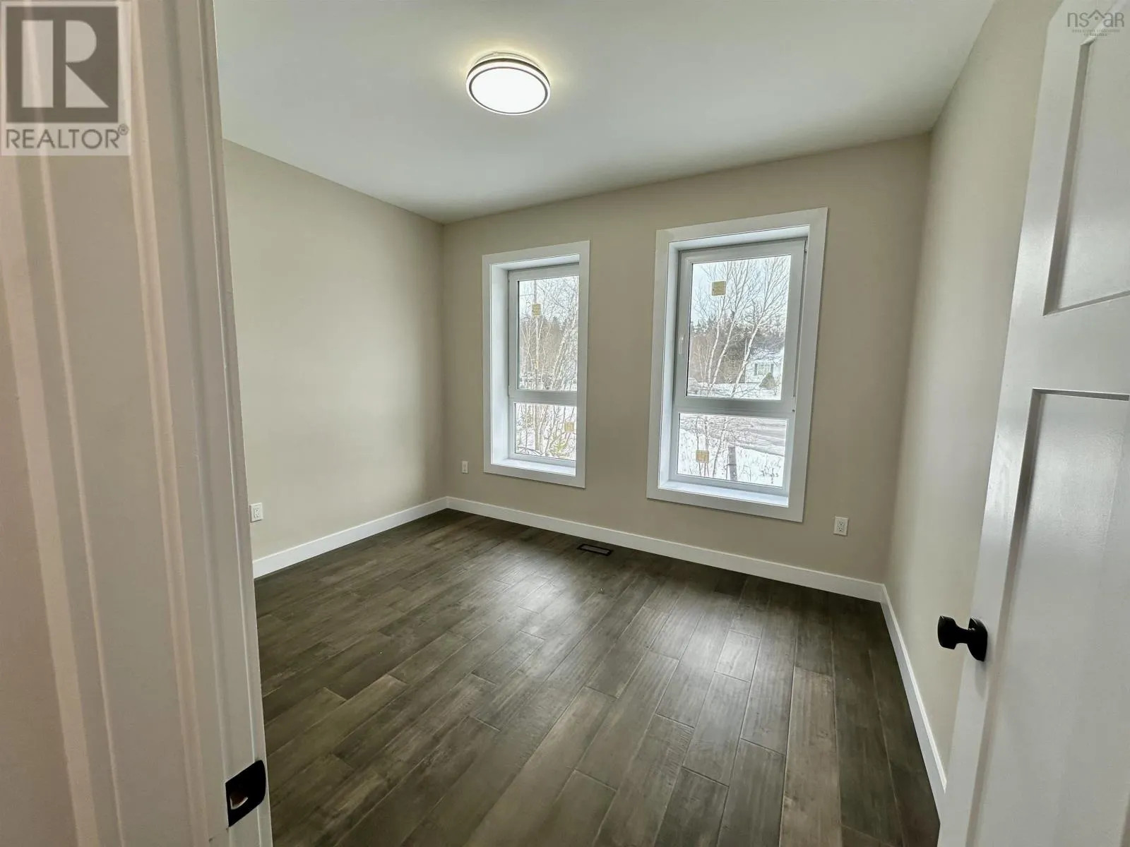 11 Chiavari Close