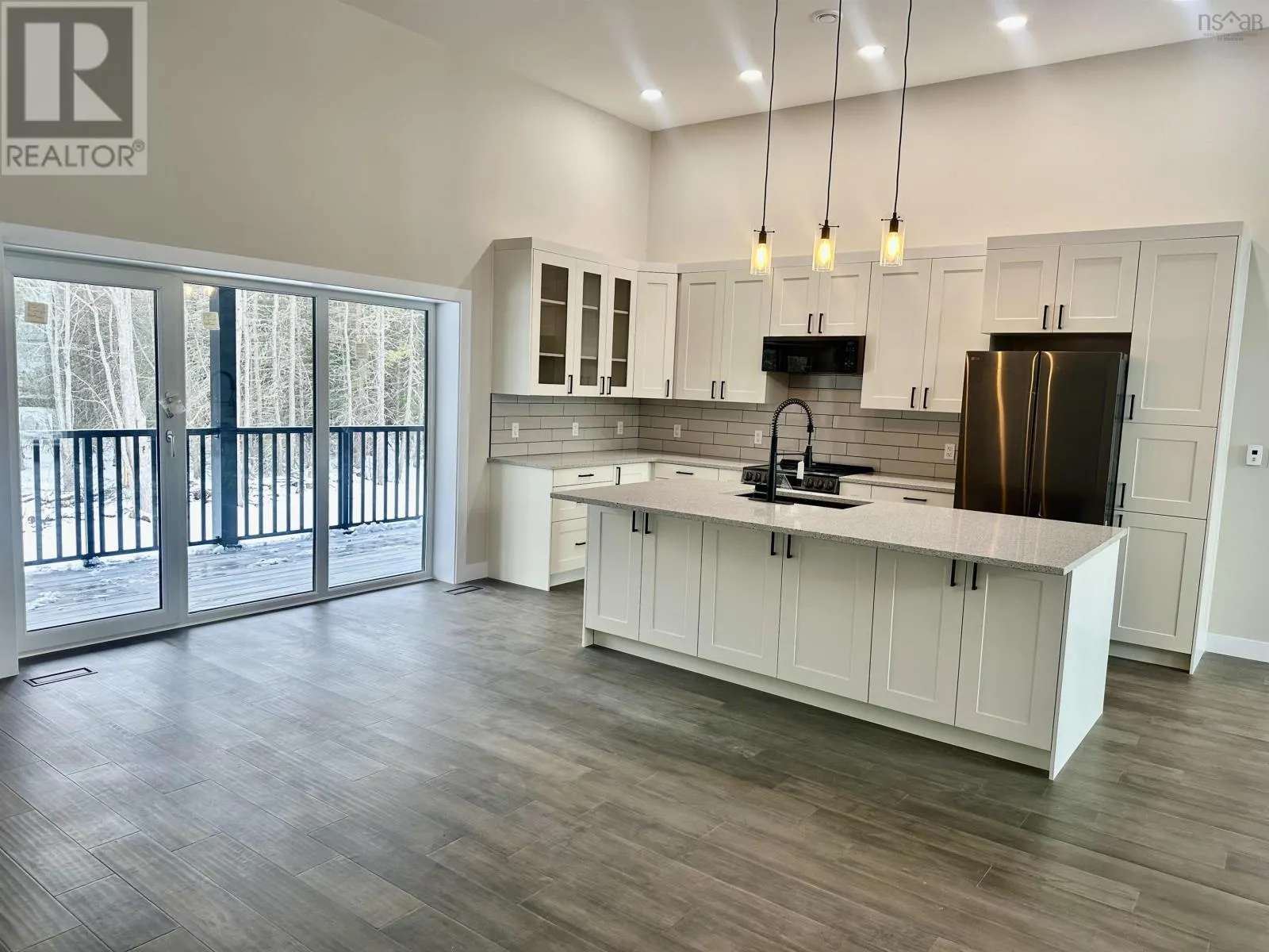 11 Chiavari Close