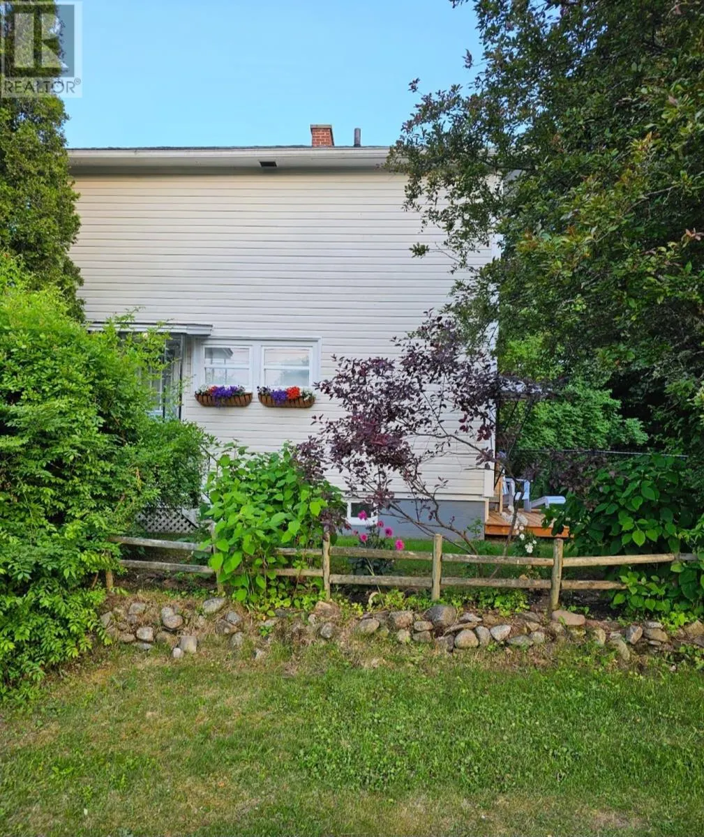 3 Reagh Avenue