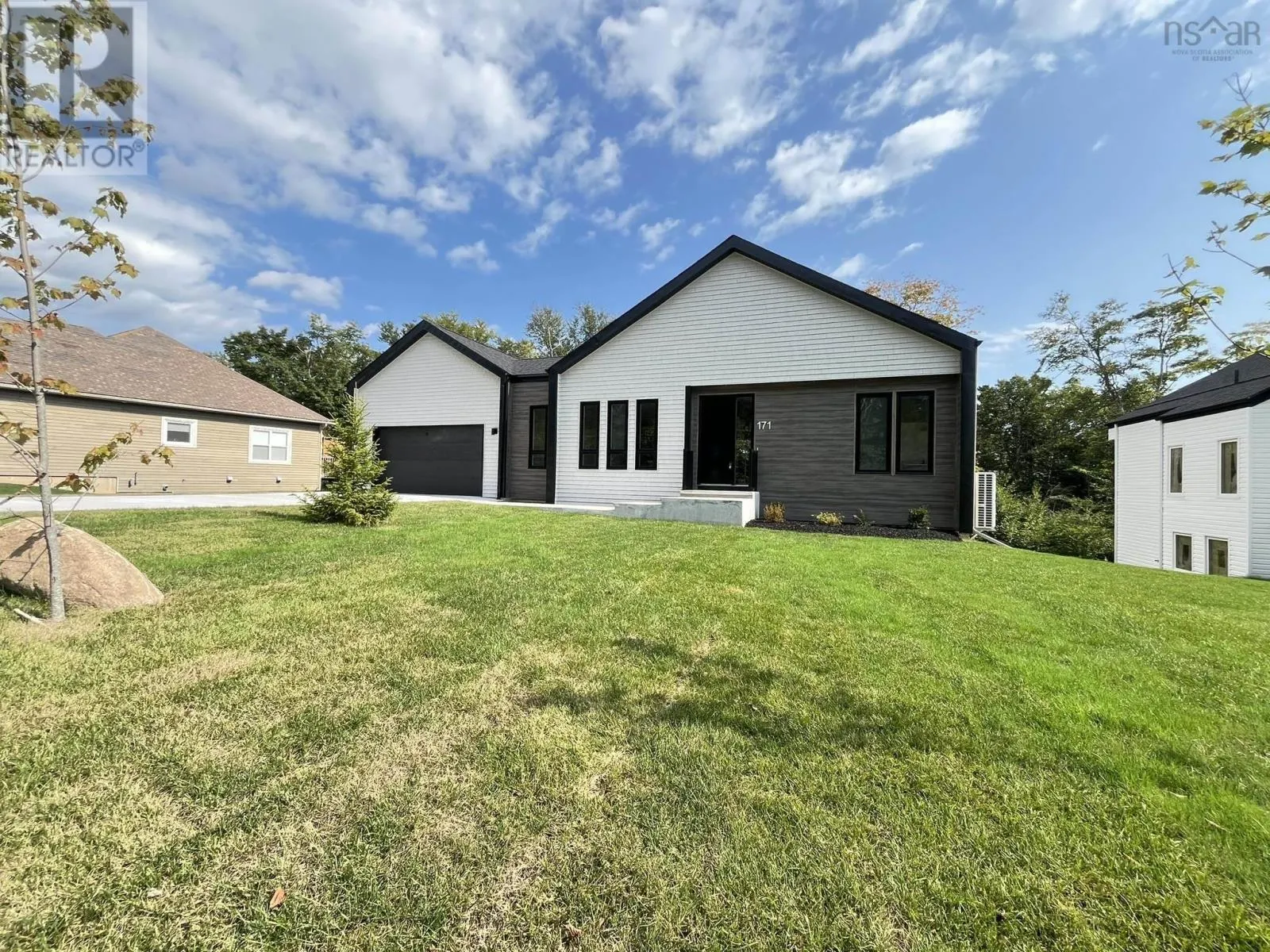 171 Carnoustie Drive