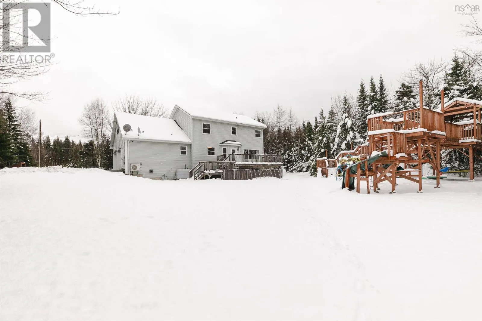 252 Gleneagles Drive