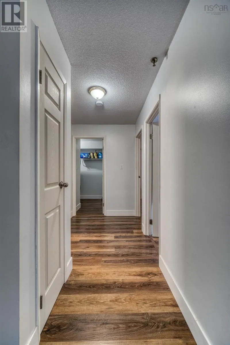 106 51 River Lane