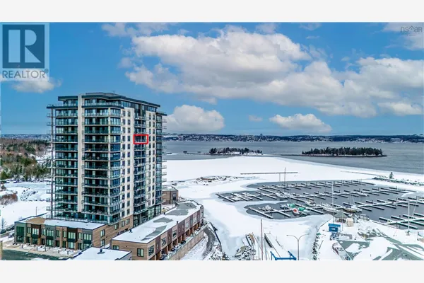 1203 72 Seapoint Road