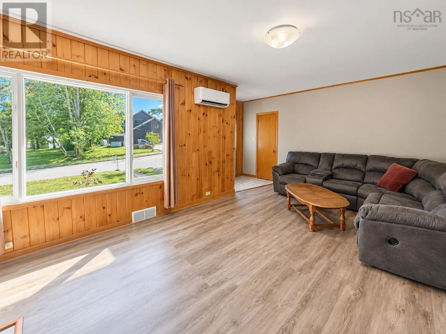 10 West Caledonia Road