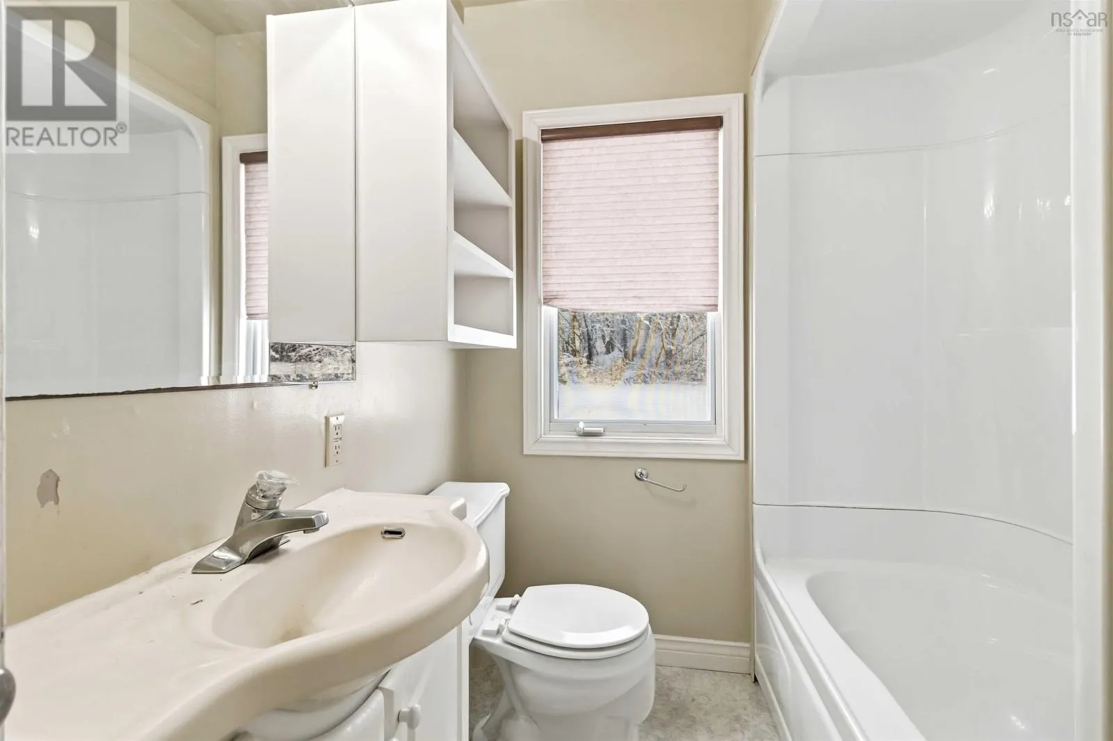 10 West Caledonia Road