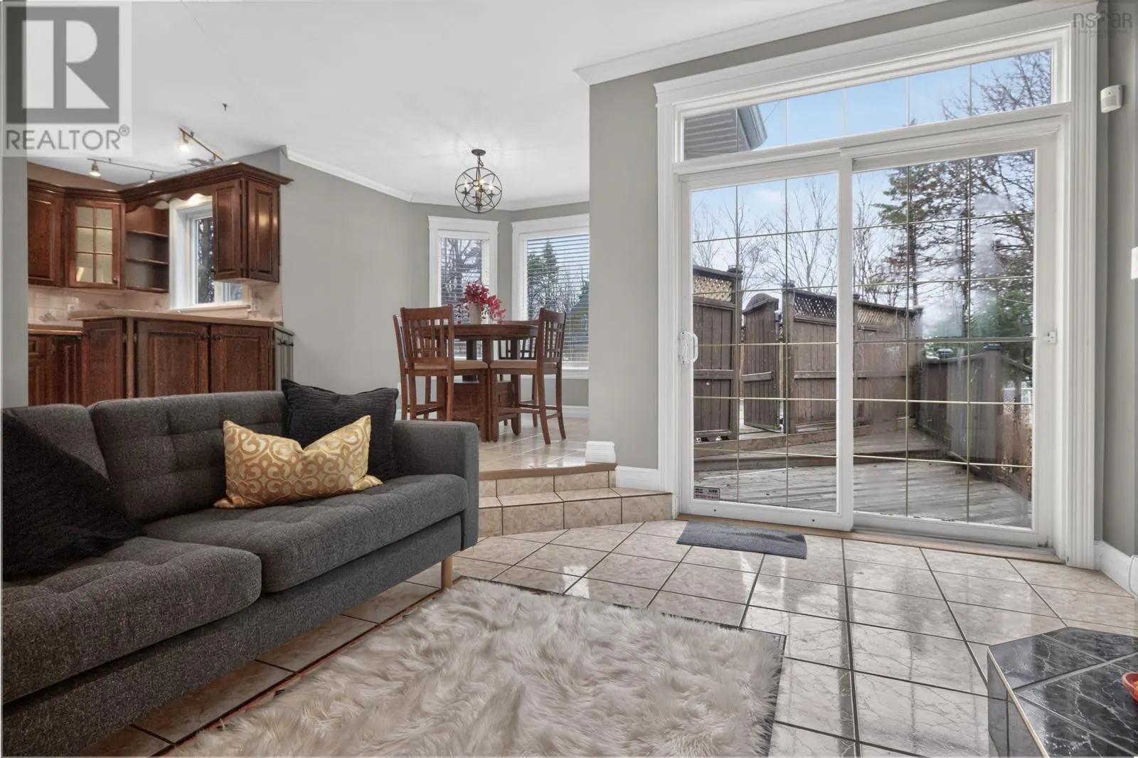 144 Pinewood Crescent