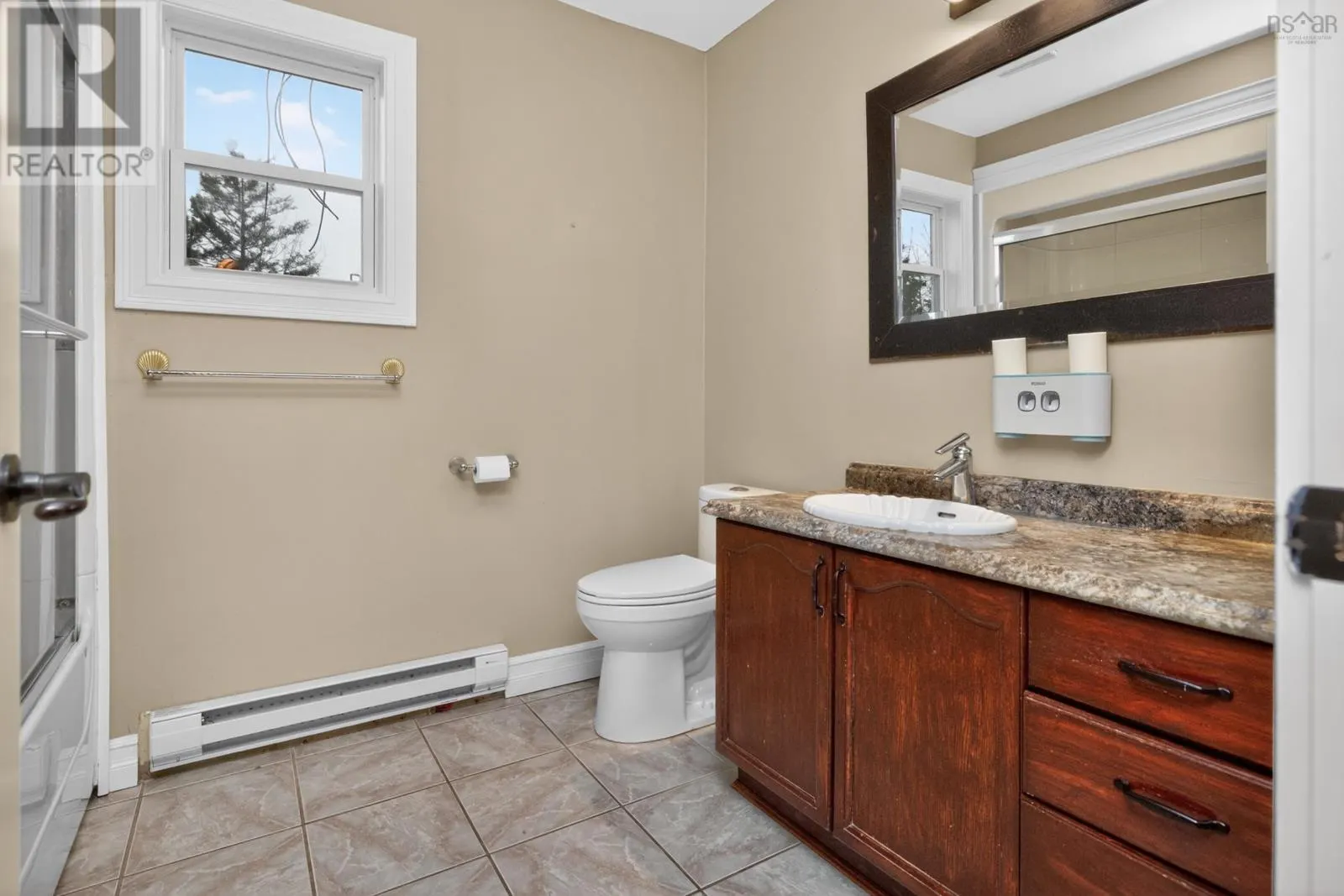 144 Pinewood Crescent