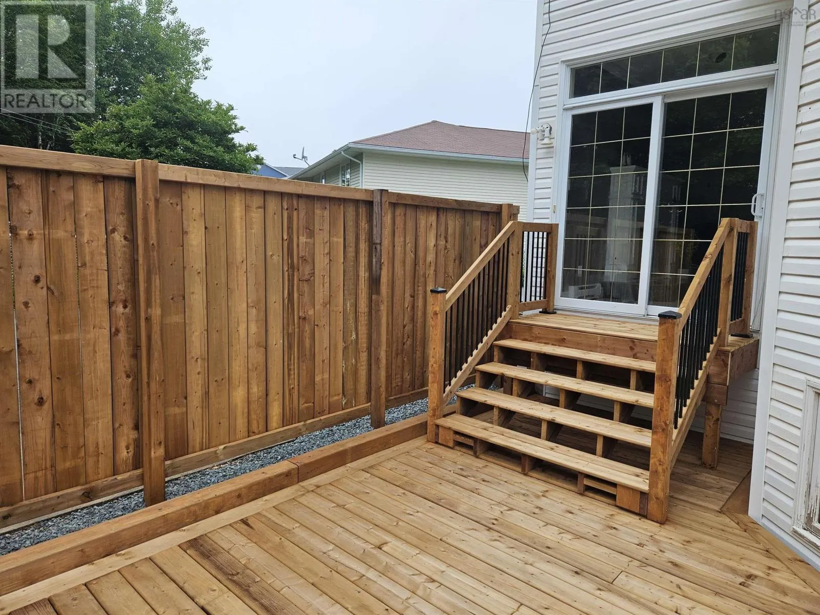 144 Pinewood Crescent