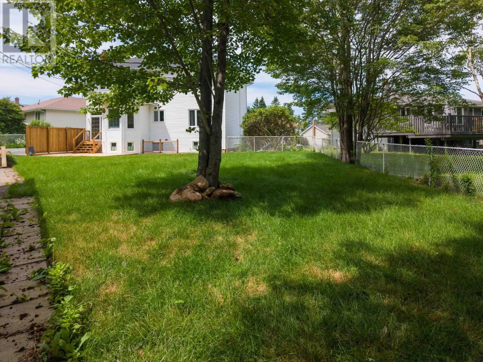 144 Pinewood Crescent