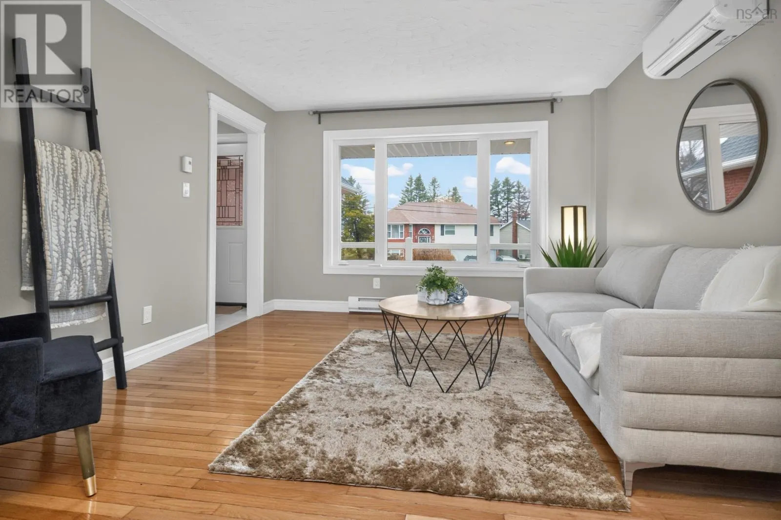 144 Pinewood Crescent