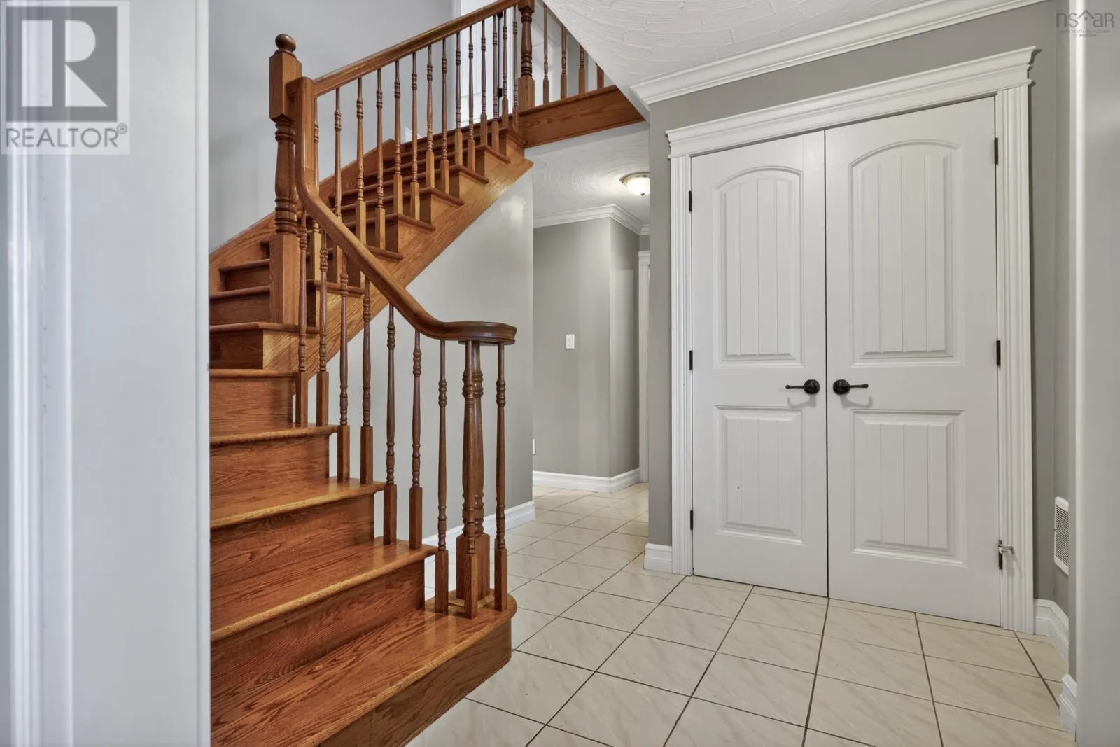 144 Pinewood Crescent