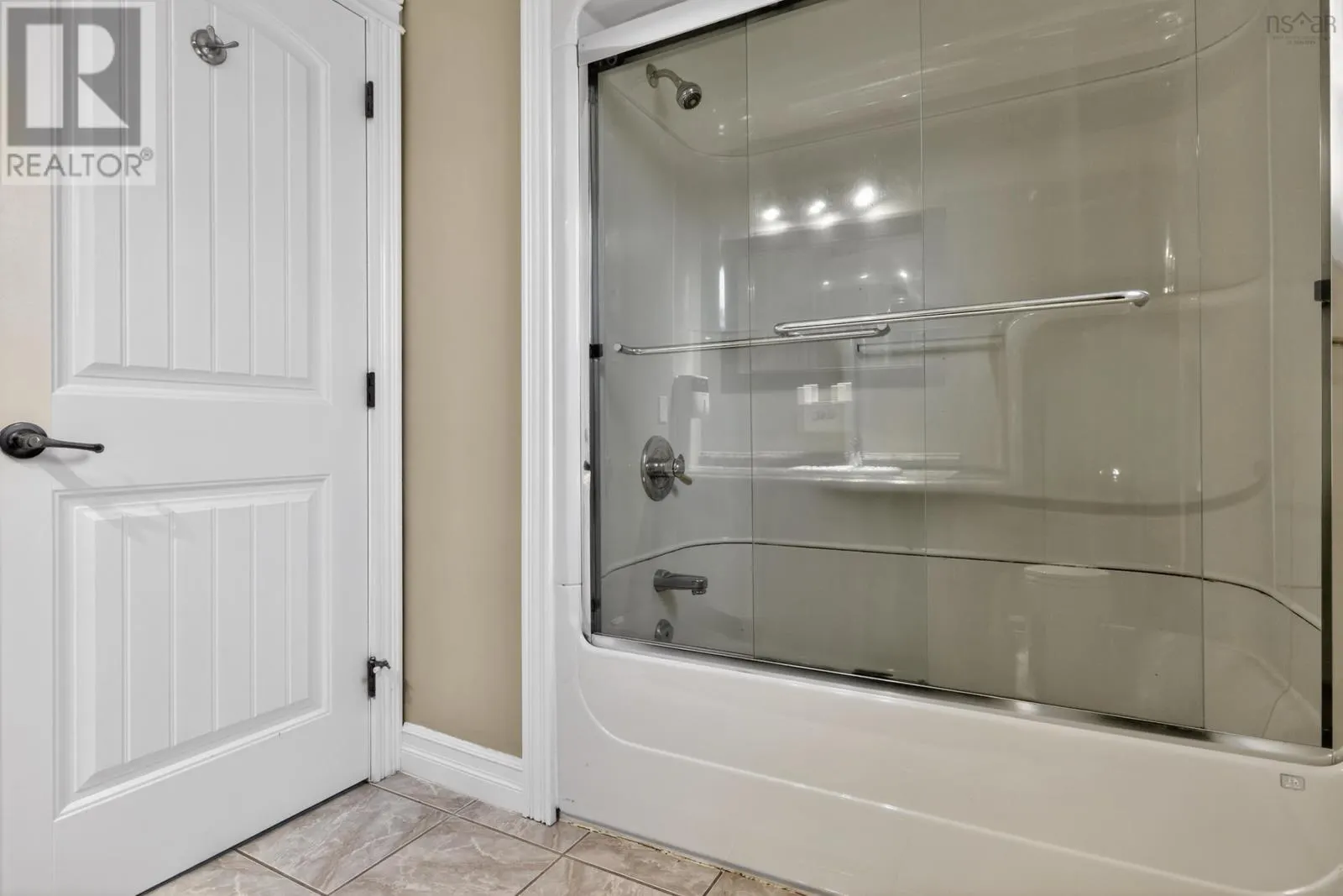 144 Pinewood Crescent