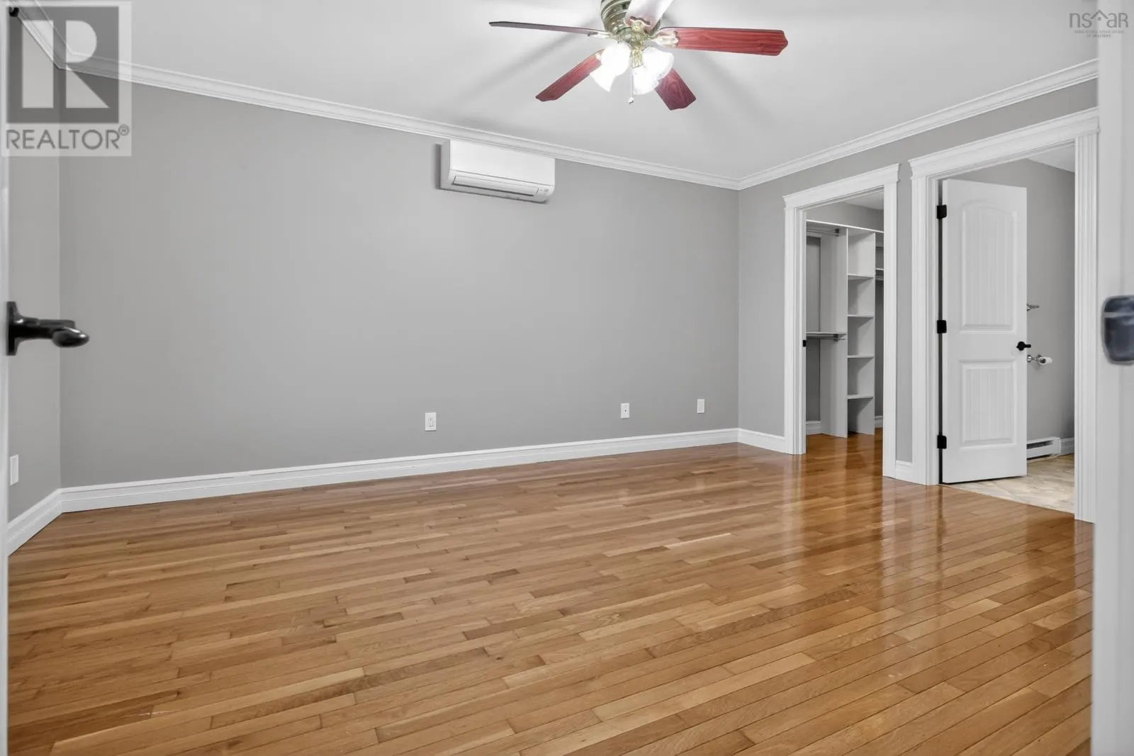 144 Pinewood Crescent