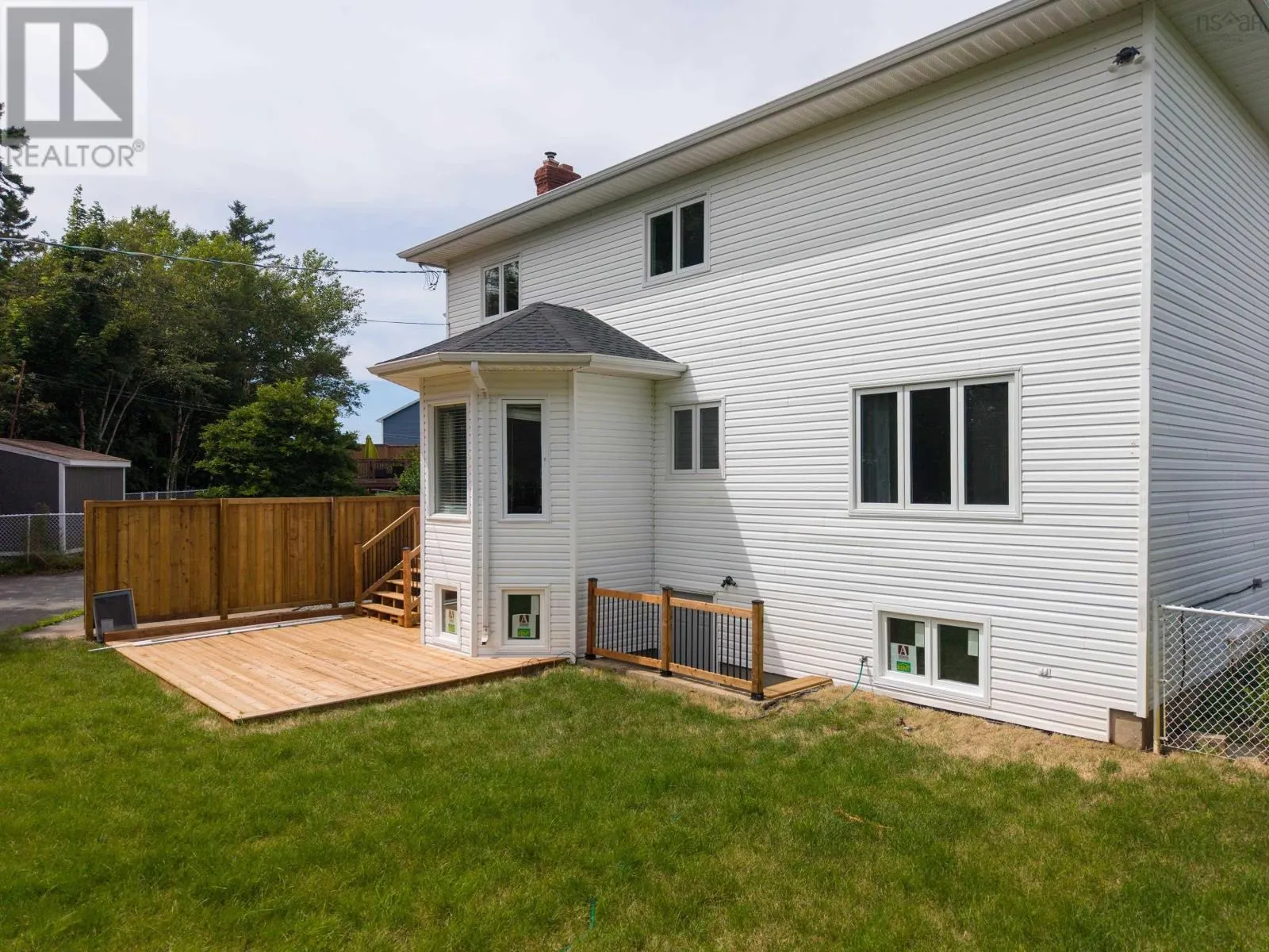 144 Pinewood Crescent