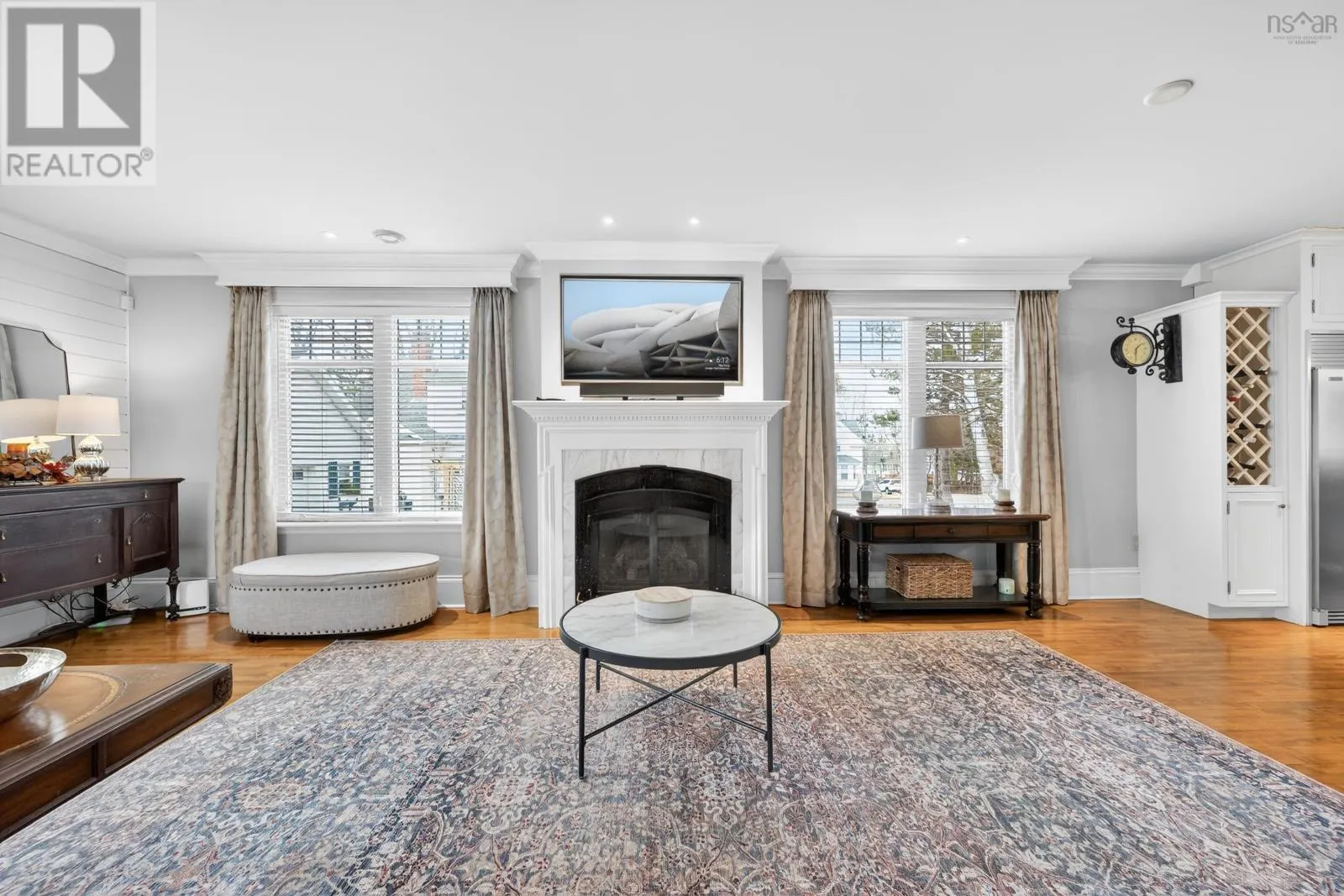 15 Whitney Avenue