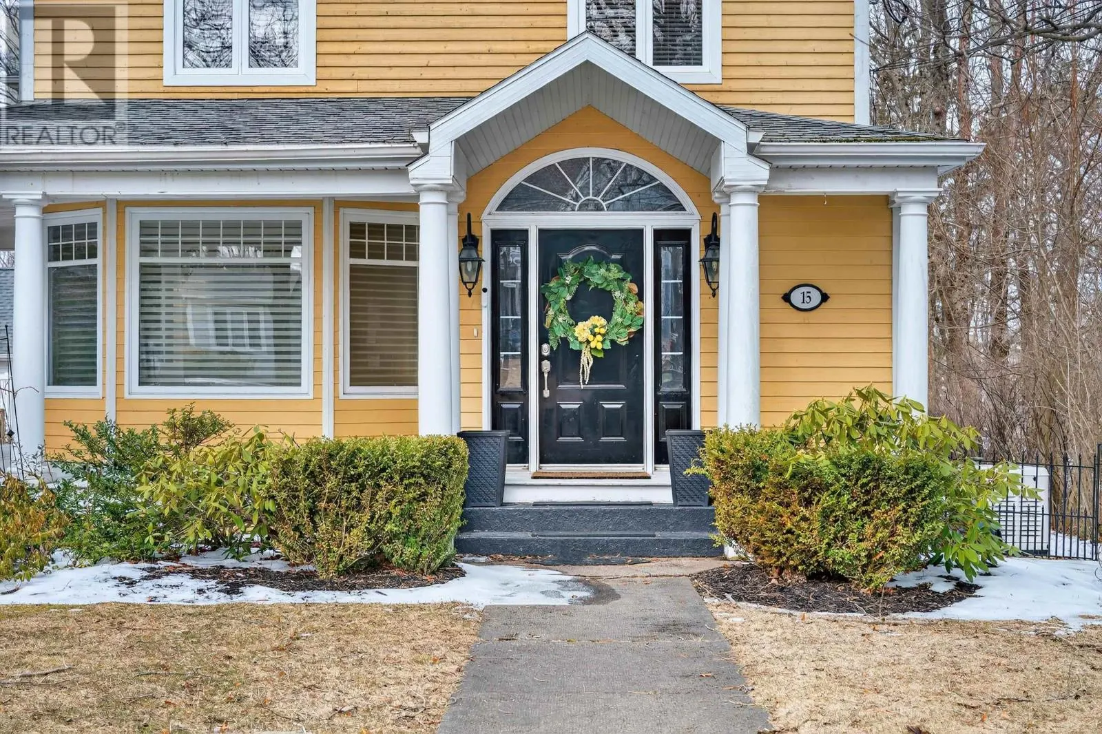 15 Whitney Avenue