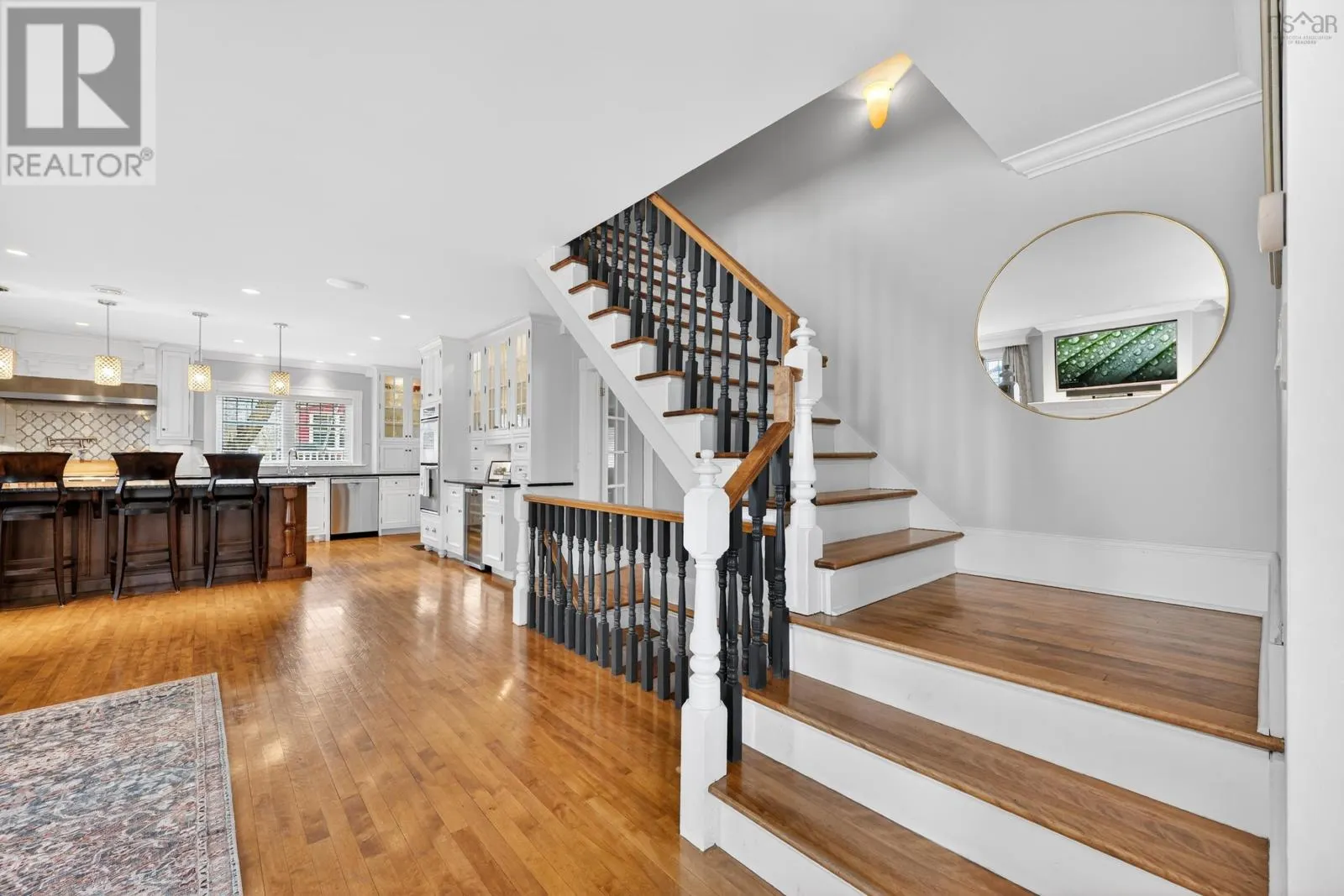 15 Whitney Avenue