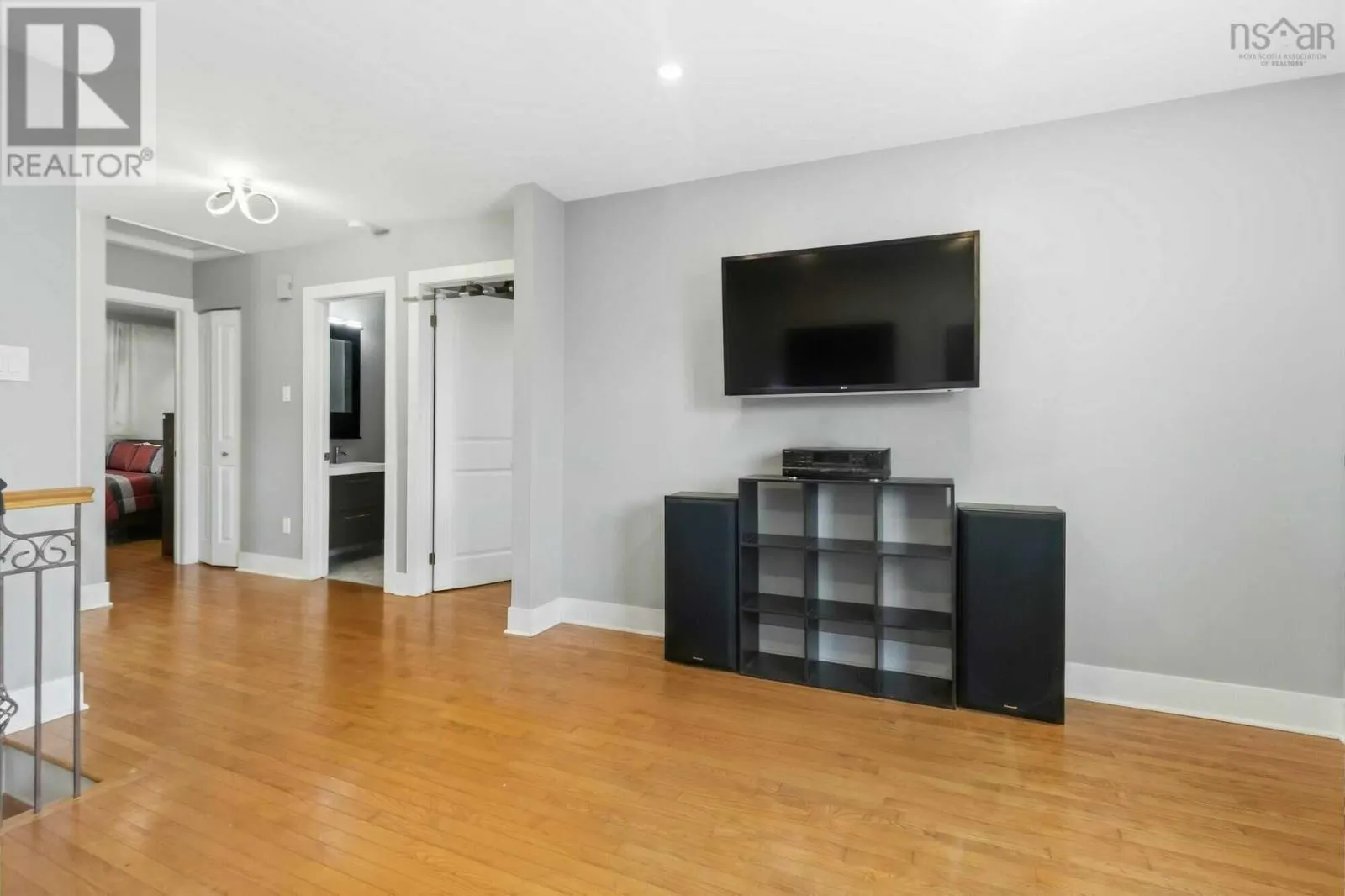 52 Shrewsbury Road