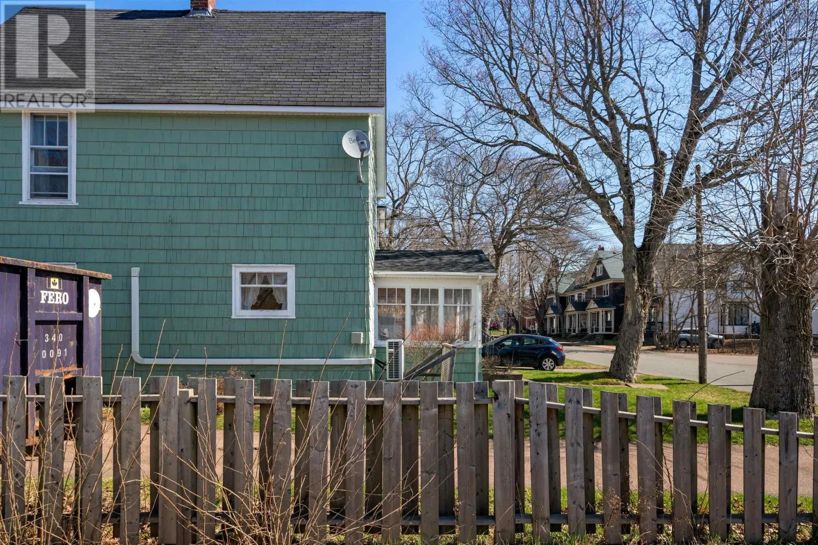 8 Robie Street