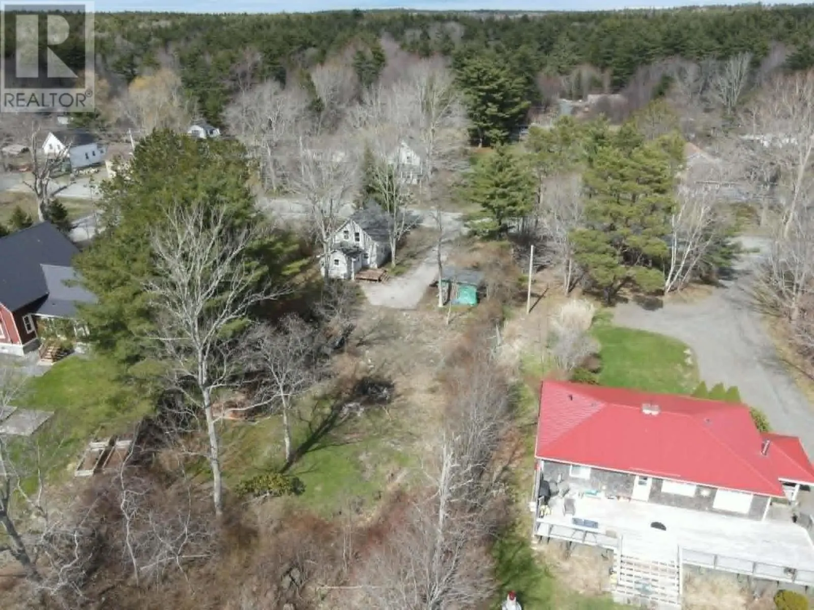 492 Highway 8