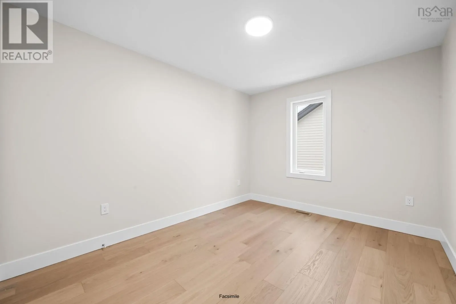 GW021 142 Gardenia Way