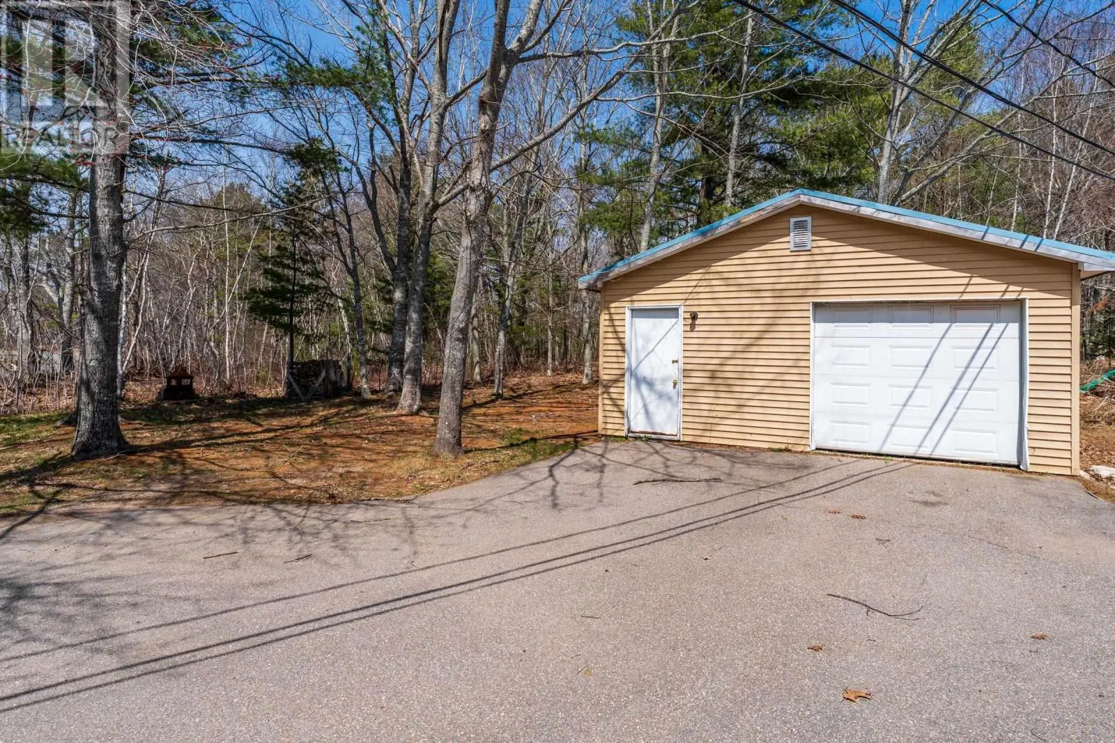 1 Pinecrest Drive
