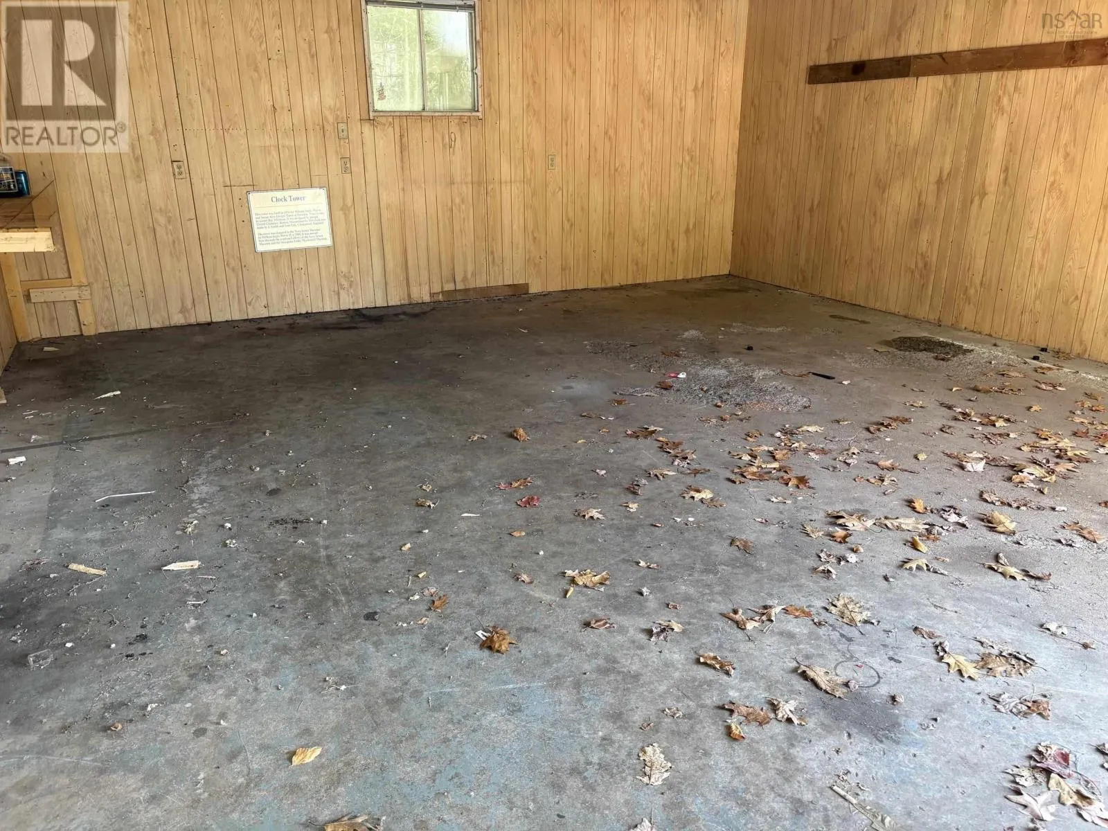 1 Pinecrest Drive